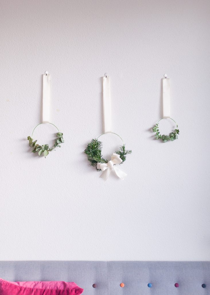 Make Some Holiday Cheer with Minimalist Hanging Wreaths