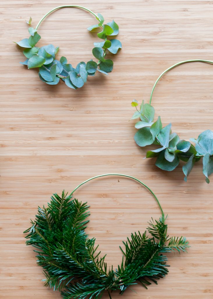 Make Some Holiday Cheer with Minimalist Hanging Wreaths